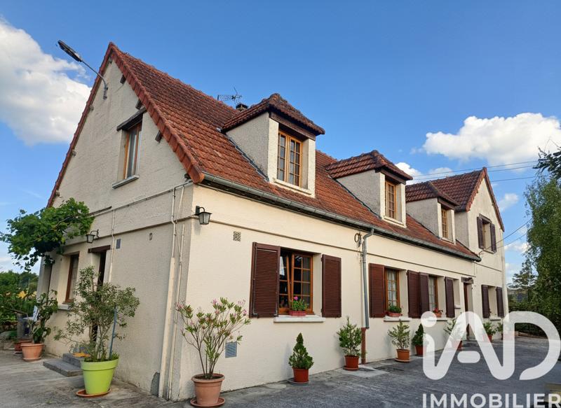Maison - 229 m² - 10 pièces