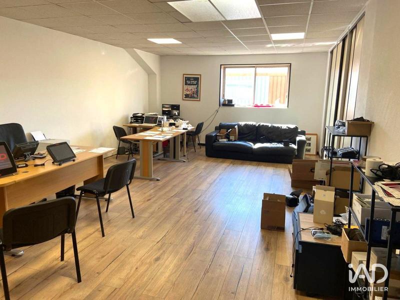 Local commercial - 104 m²