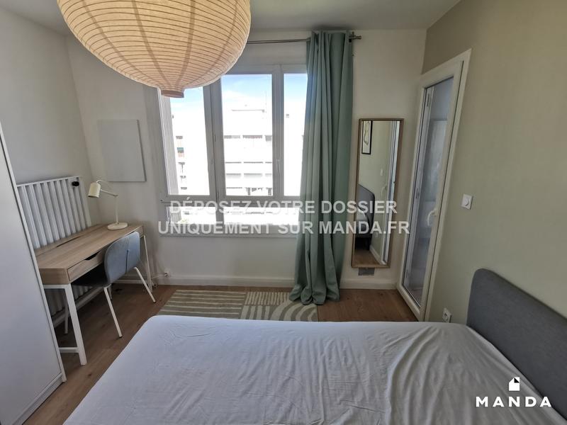 Chambre - 12 m² - 5 pièces