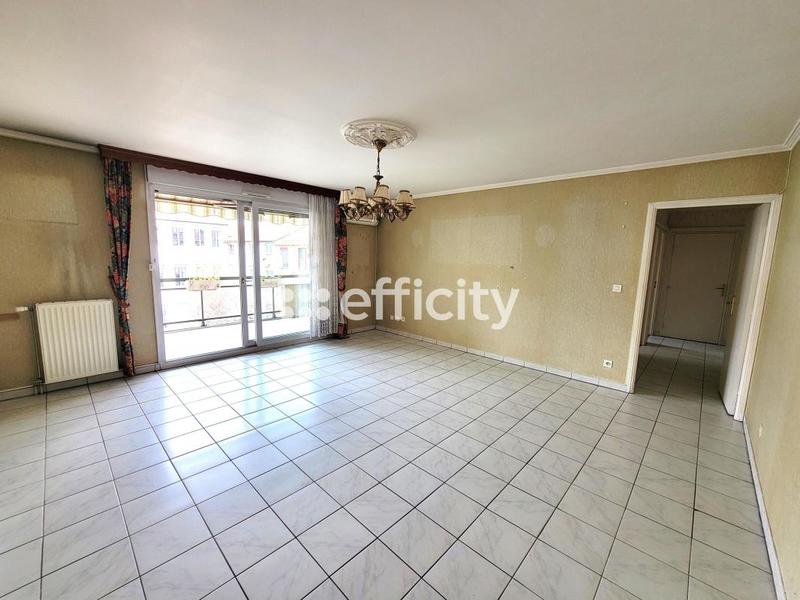 Appartement - 102 m² - 5 pièces