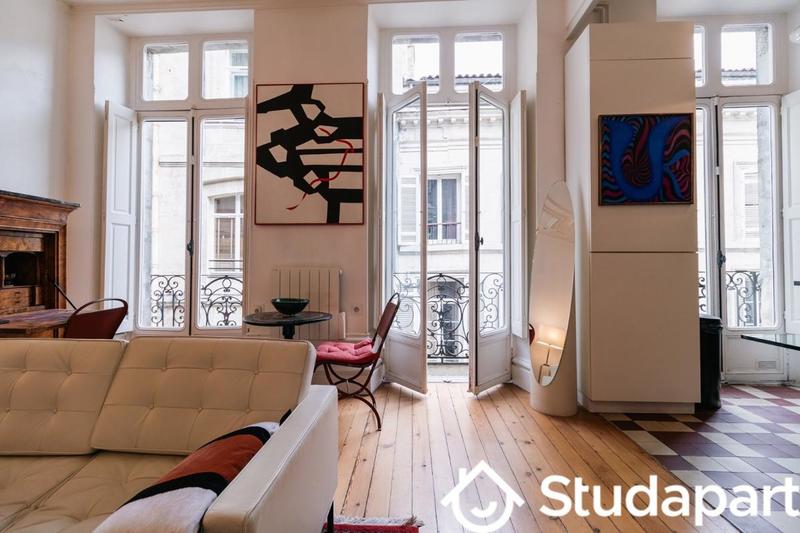 Appartement - 75 m² - 2 pièces