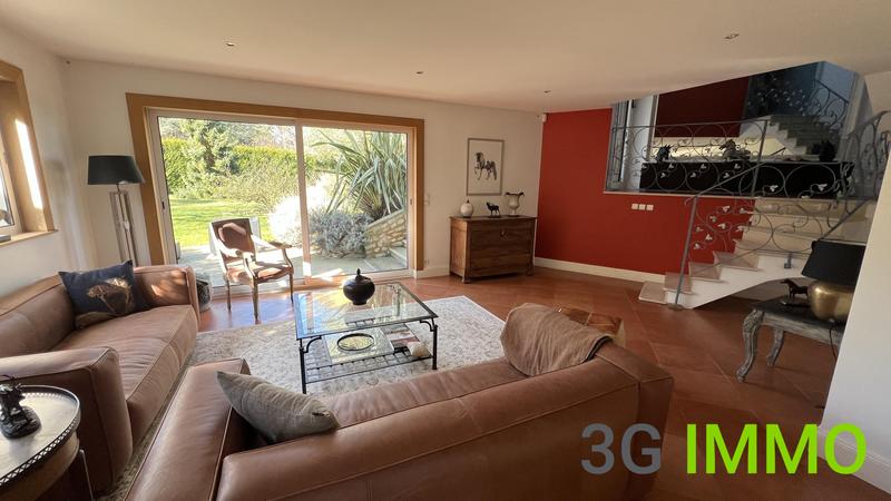 Maison contemporaine - 190 m² - 8 pièces