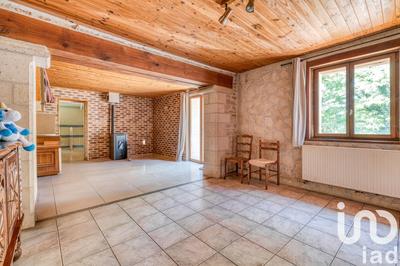 Maison - 137 m² - 7 pièces