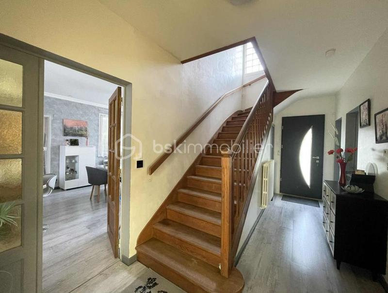 Propriété - 275 m² - 12 pièces