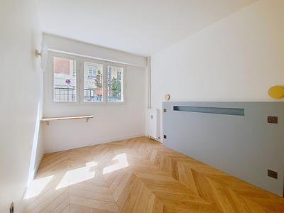 Appartement - 93 m² - 6 pièces
