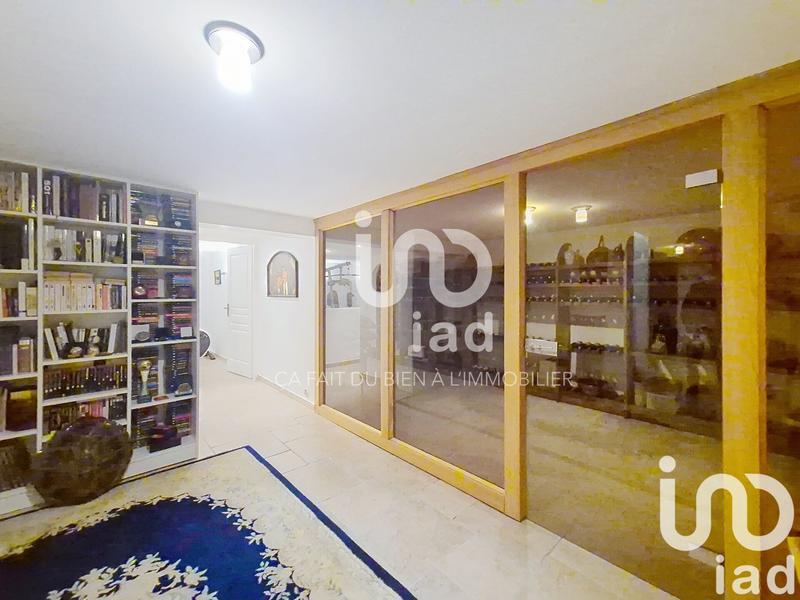 Maison - 280 m² - 7 pièces