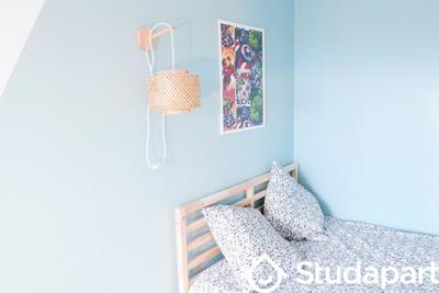 Chambre - 10 m² - 1 pièce