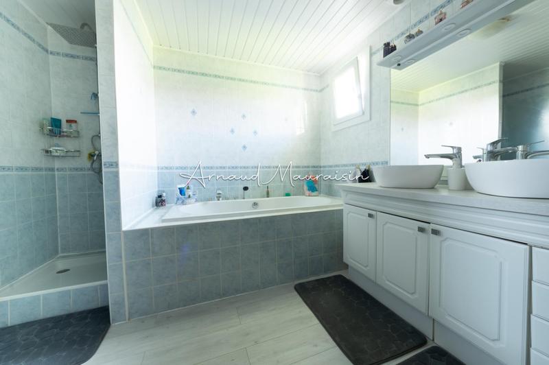 Maison - 154 m² - 7 pièces