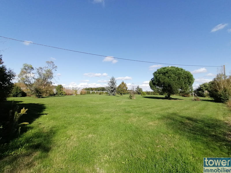 Maison - 285 m² - 9 pièces