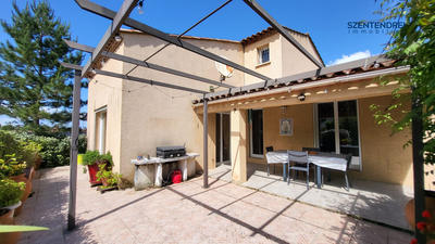 Villa - 153 m² - 5 pièces