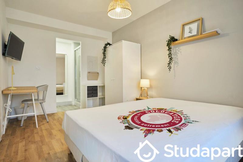 Chambre - 12 m² - 1 pièce