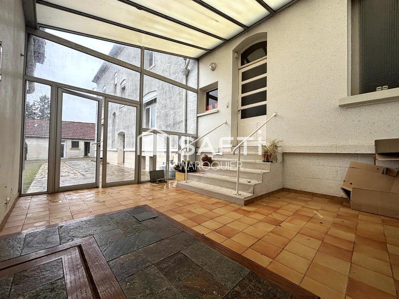 Maison de maîtres - 235 m² - 10 pièces