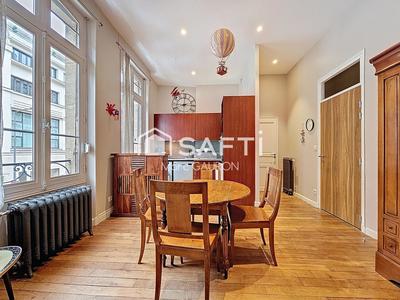 Appartement - 160 m² - 7 pièces