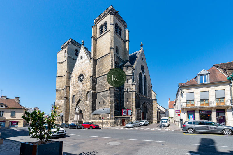 Appartement - 98 m² - 4 pièces