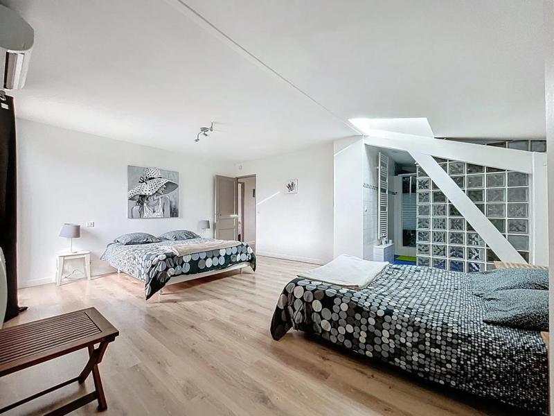 Villa - 226 m² - 7 pièces