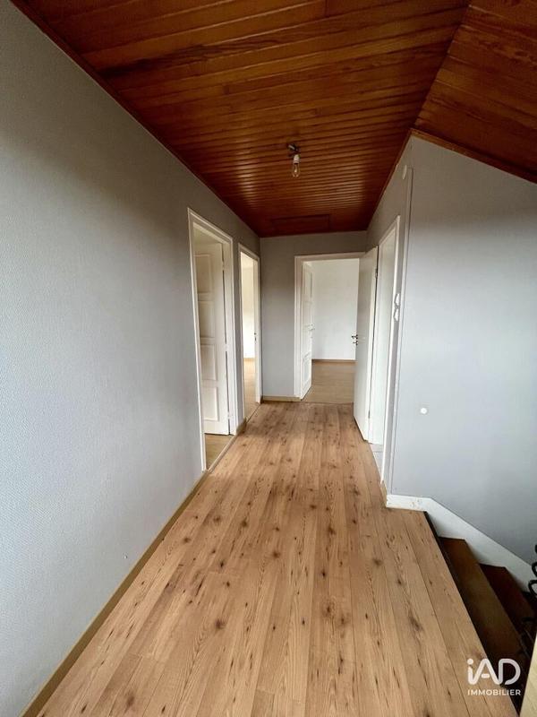 Maison - 104 m² - 4 pièces