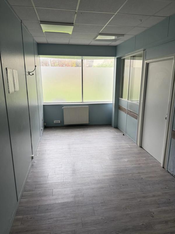 Bureau - 90 m²