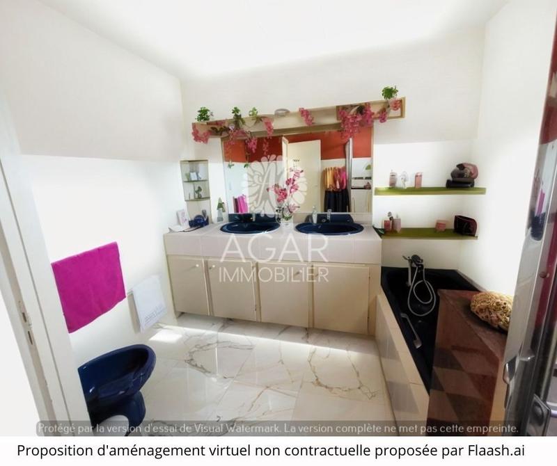 Maison - 151 m² - 6 pièces