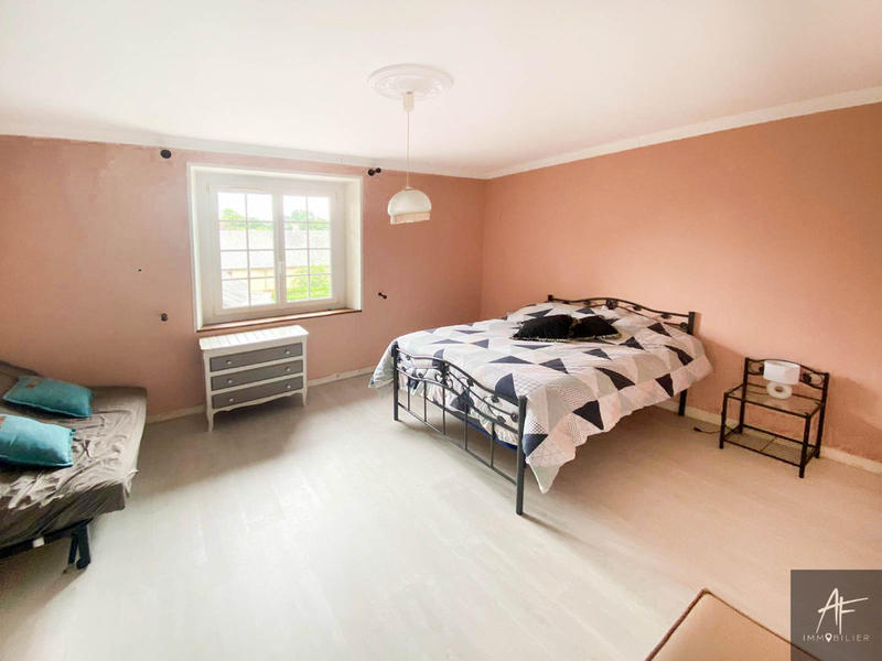 Maison - 170 m² - 6 pièces