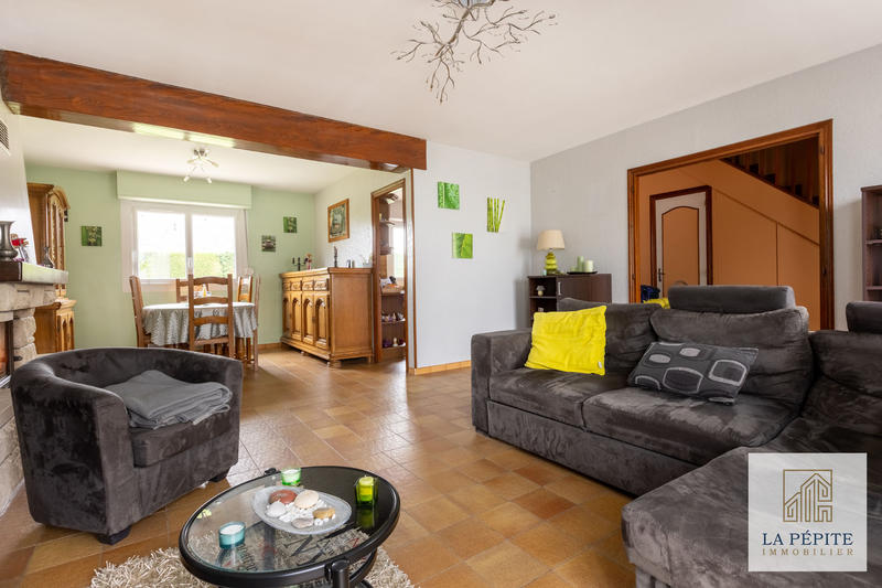 Maison - 96 m² - 5 pièces