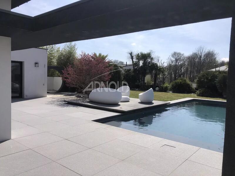 Maison - 174 m² - 7 pièces