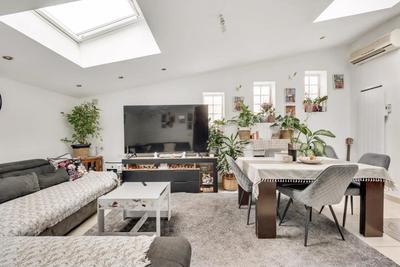 Appartement - 500 m² - 8 pièces