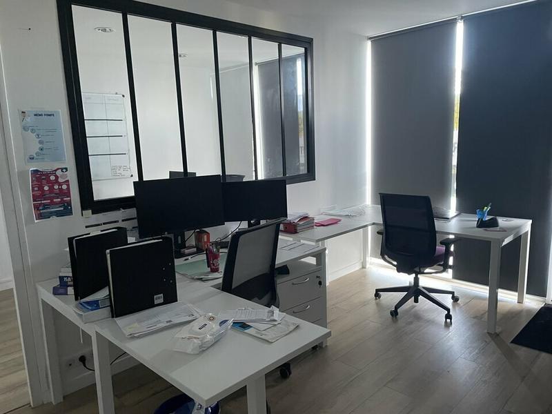 Local d'activité / Entrepôt - 180 m²