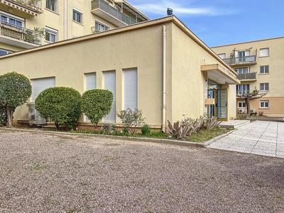 Local commercial - 164 m²