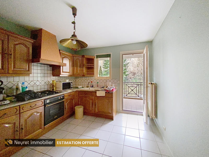 Appartement - 82 m² - 4 pièces