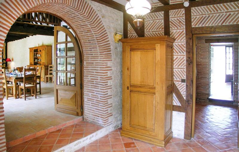 Maison - 680 m² - 20 pièces