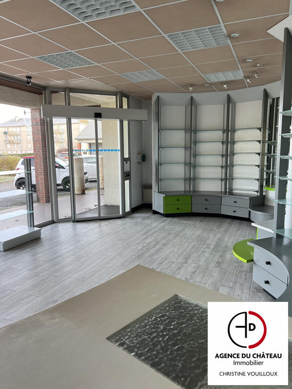 Local commercial - 163 m² - 3 pièces