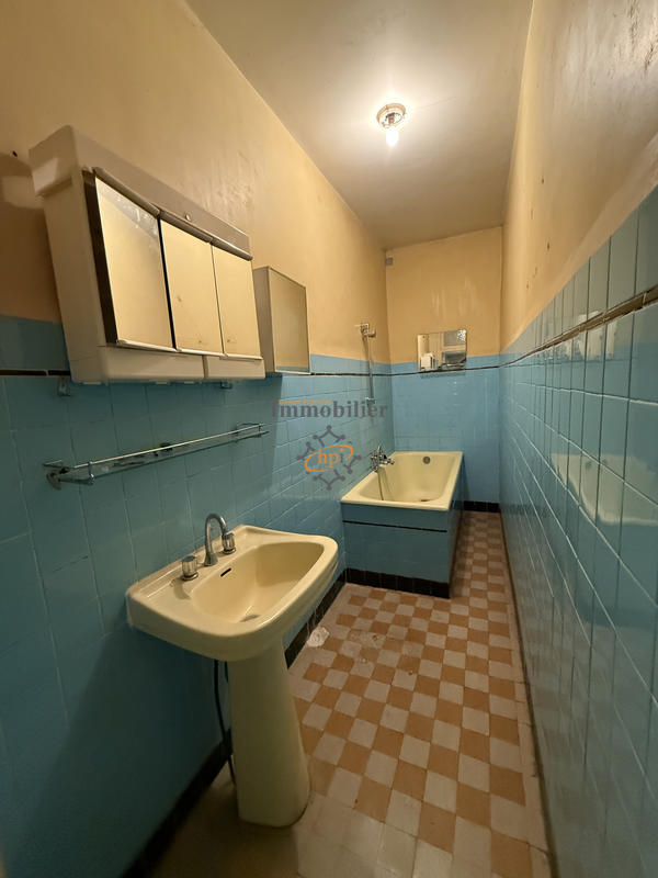 Appartement - 160 m² - 4 pièces