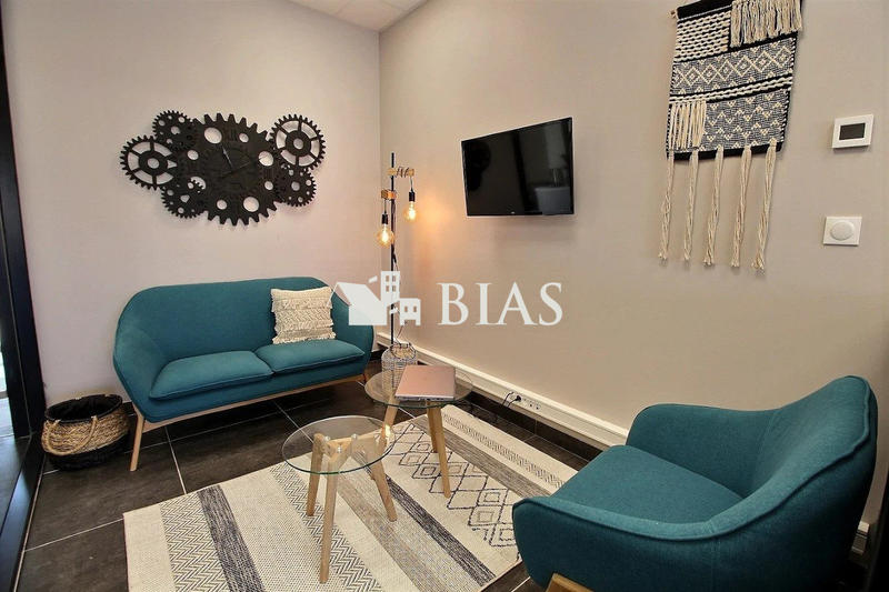 Fonds de commerce - Local commercial - 61 m²