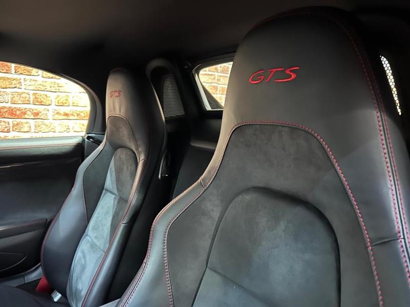 Porsche 718 Boxster Gts 2.5 365 cv Roadster