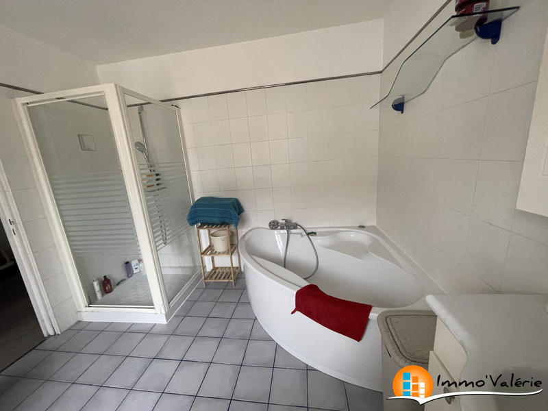 Maison - 185 m² - 6 pièces