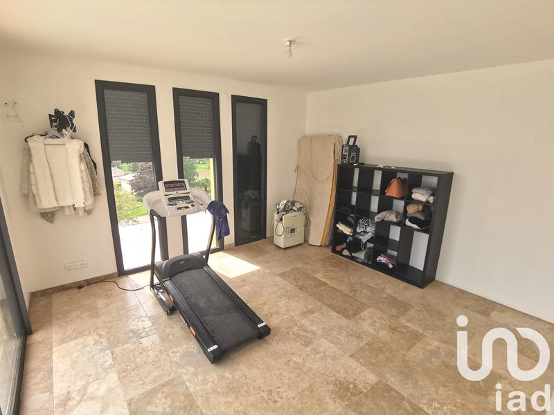 Maison - 212 m² - 6 pièces