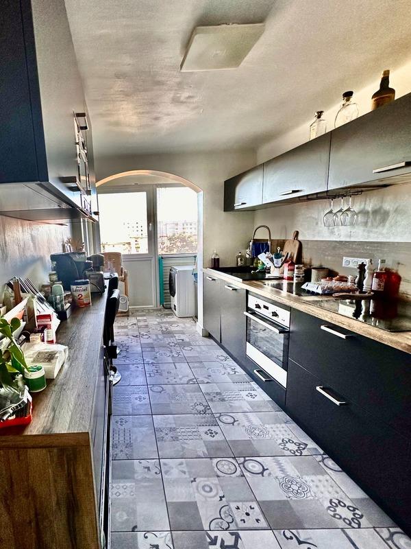 Appartement - 82 m² - 3 pièces