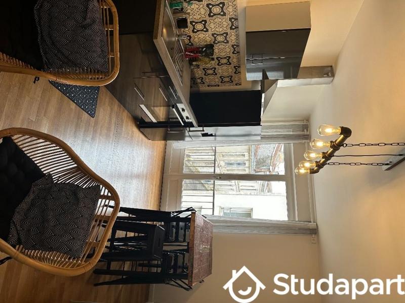 Chambre - 12 m² - 1 pièce