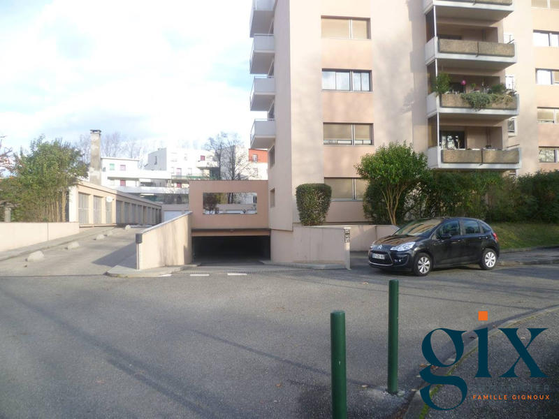 Parking / Garage - 14 m²