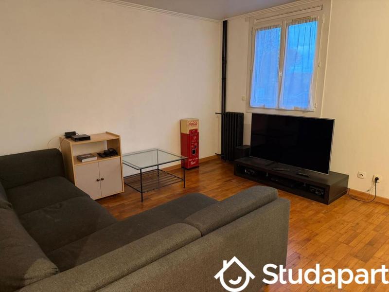 Chambre - 11 m² - 1 pièce