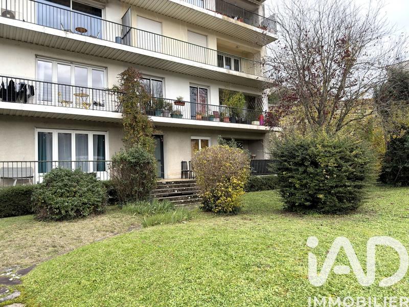 Appartement - 90 m² - 3 pièces