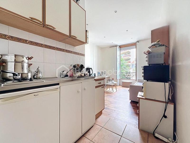 Studio - 66 m² - 3 pièces