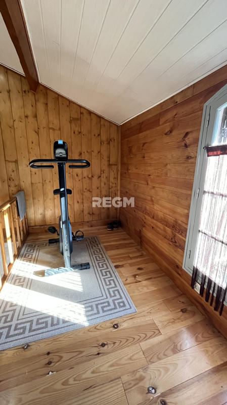 Propriété - 196 m² - 5 pièces