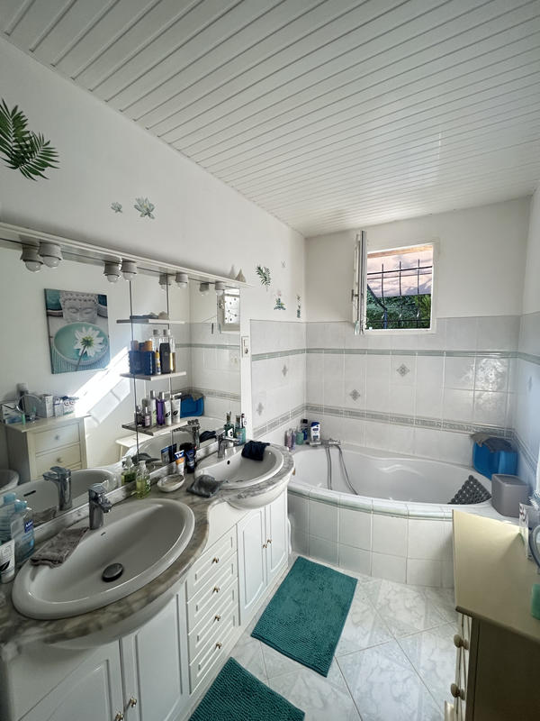 Maison - 106 m² - 6 pièces