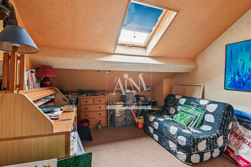 Maison - 80 m² - 5 pièces