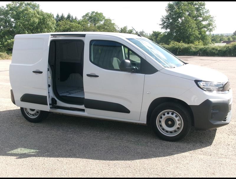Opel Combo Life Bhdi 130 Elegance Pk Eat8