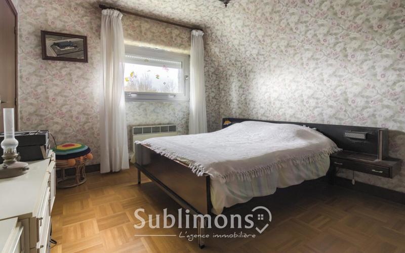 Maison - 220 m² - 9 pièces