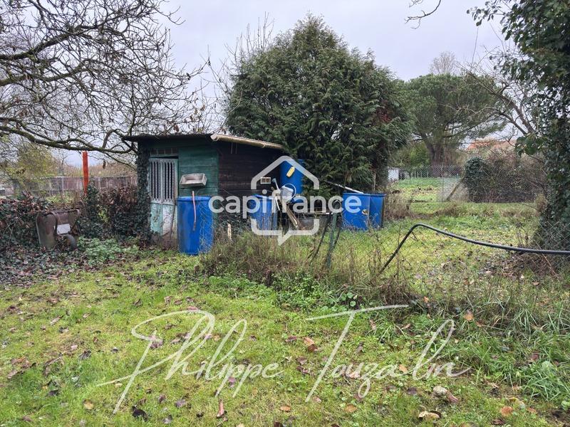 Terrain de loisirs - 1 465 m²