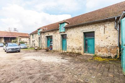 Immeuble - 2 736 m²