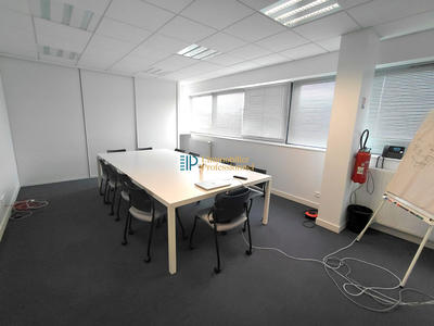 Bureau - 298 m² - 14 pièces